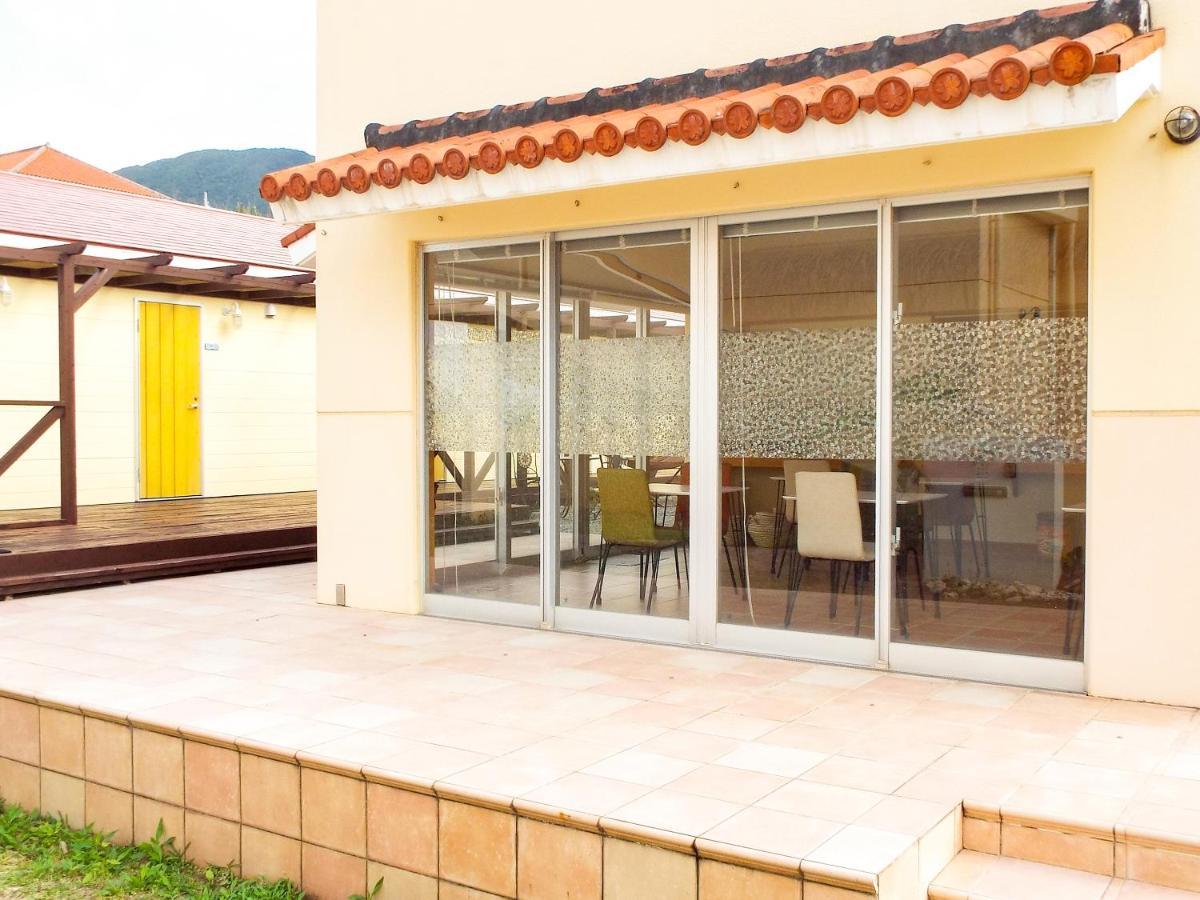 Asobibase Yamabare-House Hotell Ishigaki  Exteriör bild