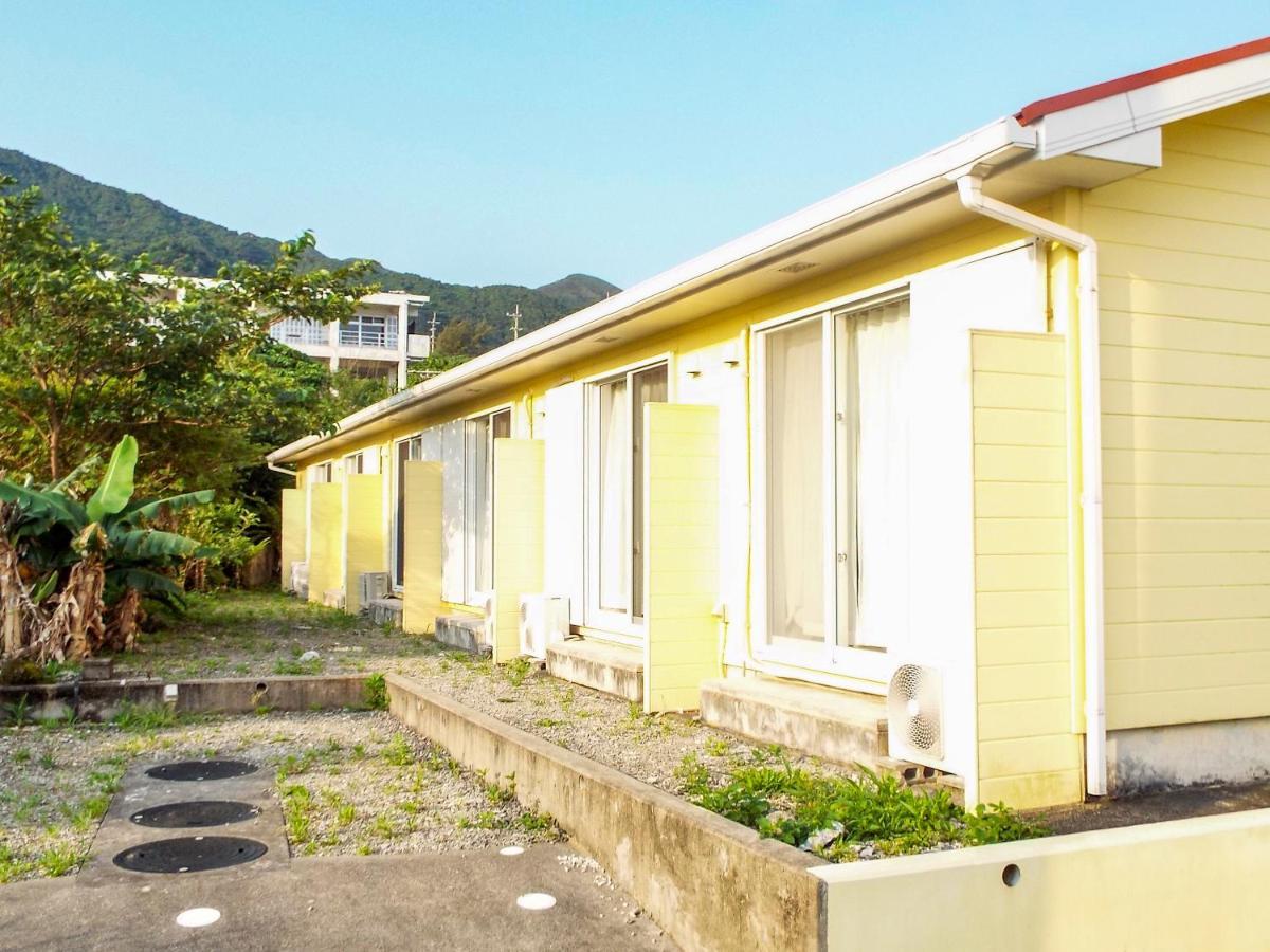 Asobibase Yamabare-House Hotell Ishigaki  Exteriör bild