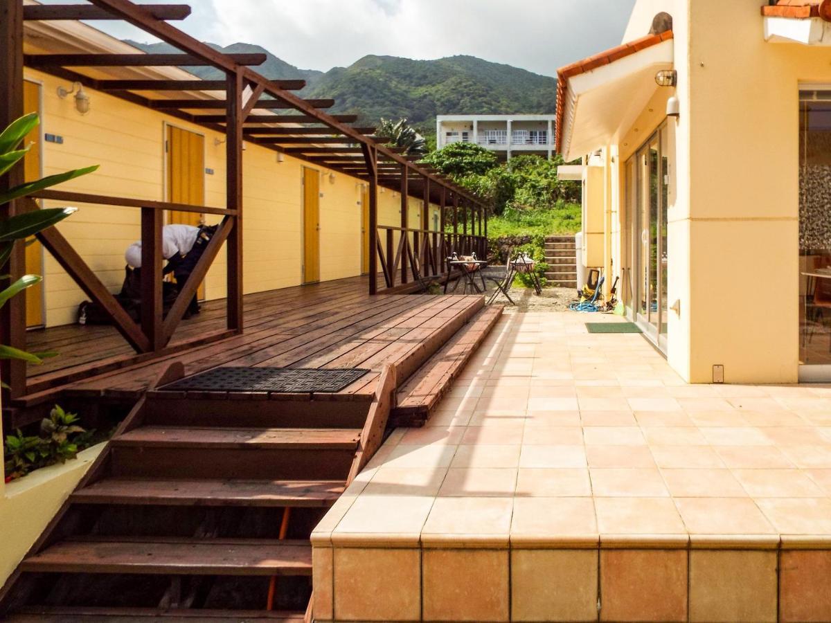 Asobibase Yamabare-House Hotell Ishigaki  Exteriör bild