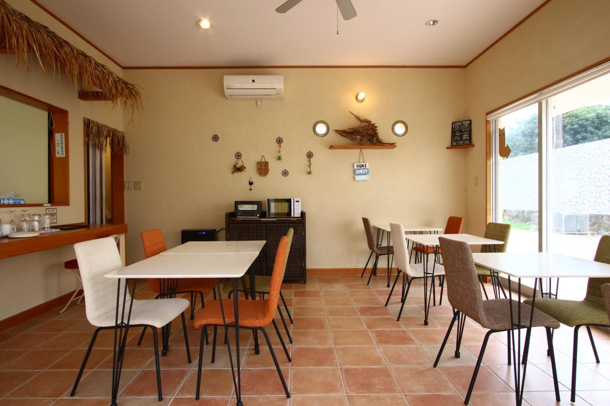 Asobibase Yamabare-House Hotell Ishigaki  Exteriör bild