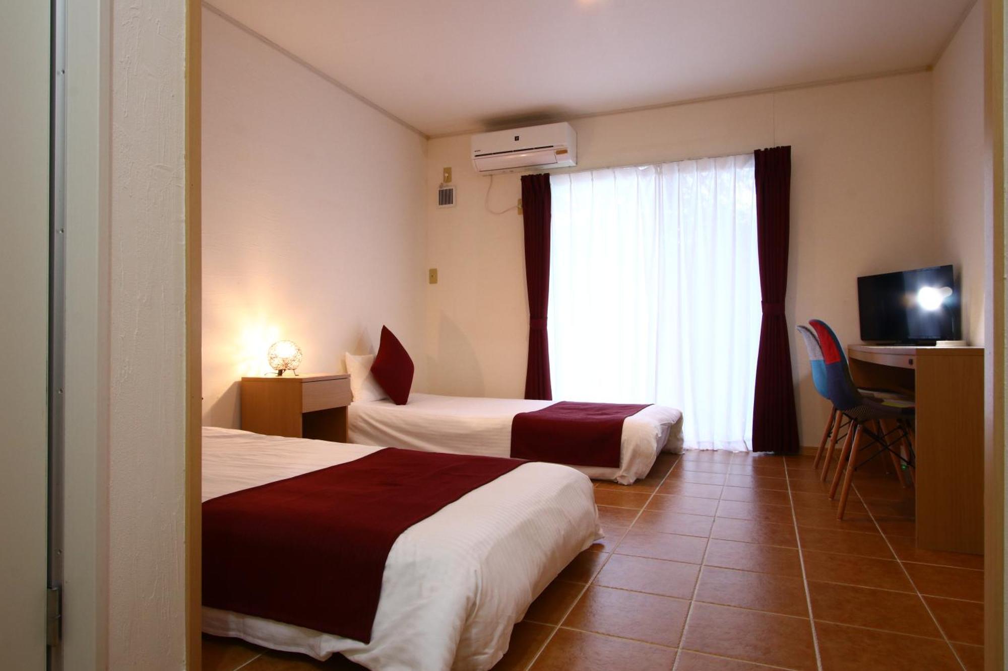 Asobibase Yamabare-House Hotell Ishigaki  Exteriör bild