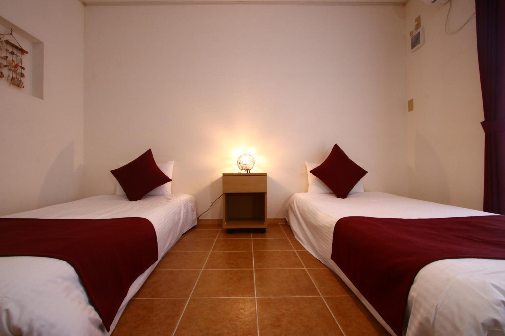 Asobibase Yamabare-House Hotell Ishigaki  Exteriör bild