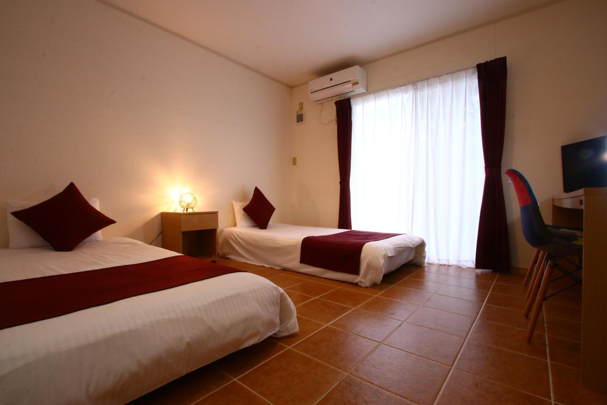 Asobibase Yamabare-House Hotell Ishigaki  Exteriör bild